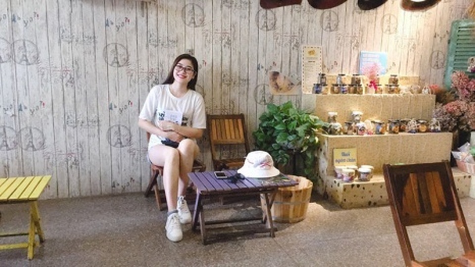 Cô giáo mầm non xứ Nghệ sở hữu nhan sắc ngọt ngào gây “sốt” mạng - 4 Cô giáo mầm non xứ Nghệ sở hữu nhan sắc ngọt ngào gây “sốt” mạng - 4