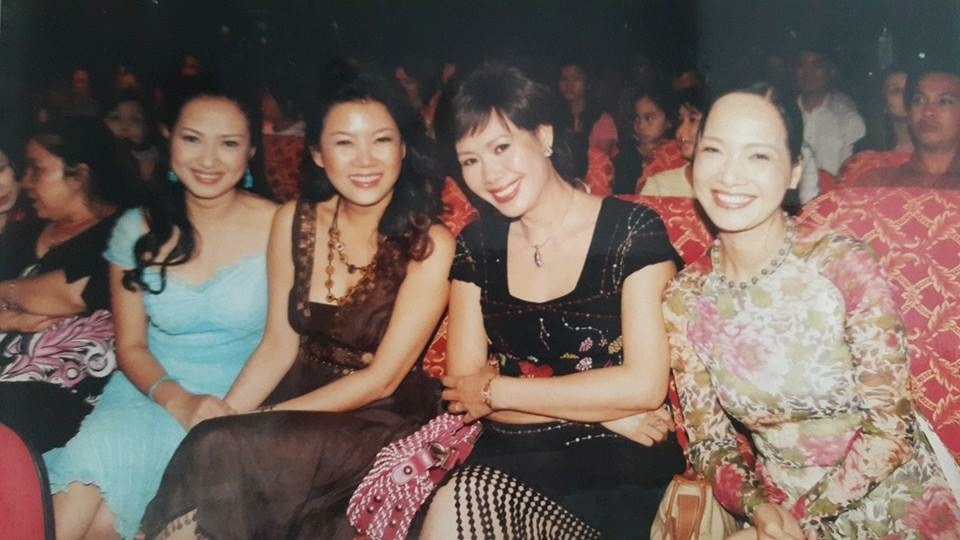 NSƯT, phát thanh viên Thúy Hoa tiết lộ bí mật sau tên gọi “Hoa hậu HTV” - 5 NSƯT, phát thanh viên Thúy Hoa tiết lộ bí mật sau tên gọi “Hoa hậu HTV” - 5