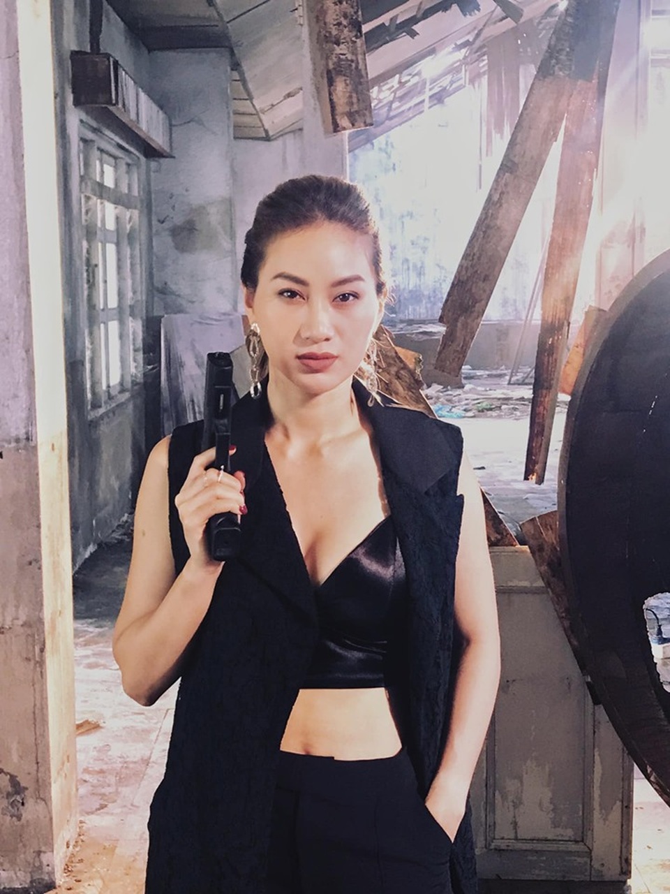 Phi Ngọc Ánh làm chị đại trong ‘Nước mắt giang hồ’ - 4