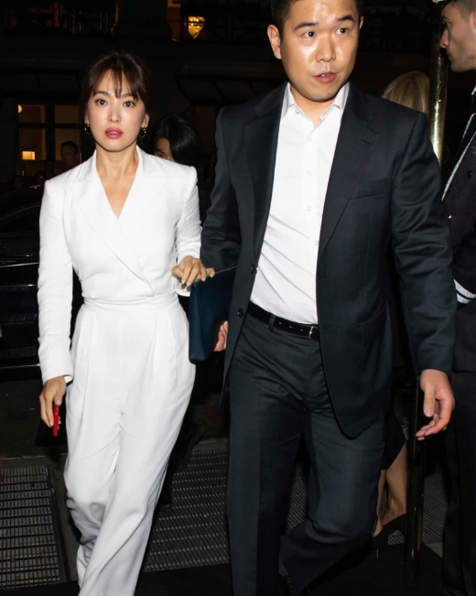 Vẻ đẹp không tì vết của Song Hye Kyo hậu ly hôn - 3 Vẻ đẹp không tì vết của Song Hye Kyo hậu ly hôn - 3