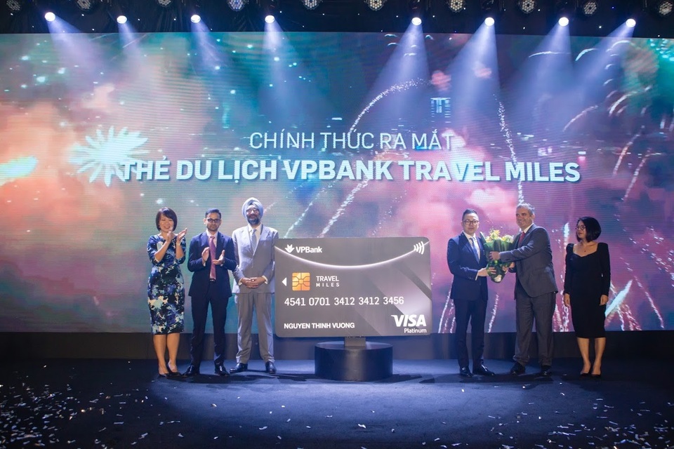 Ra mắt thẻ VPBank Travel Miles dành cho khách hàng thích đi du lịch - 1 Ra mắt thẻ VPBank Travel Miles dành cho khách hàng thích đi du lịch - 1
