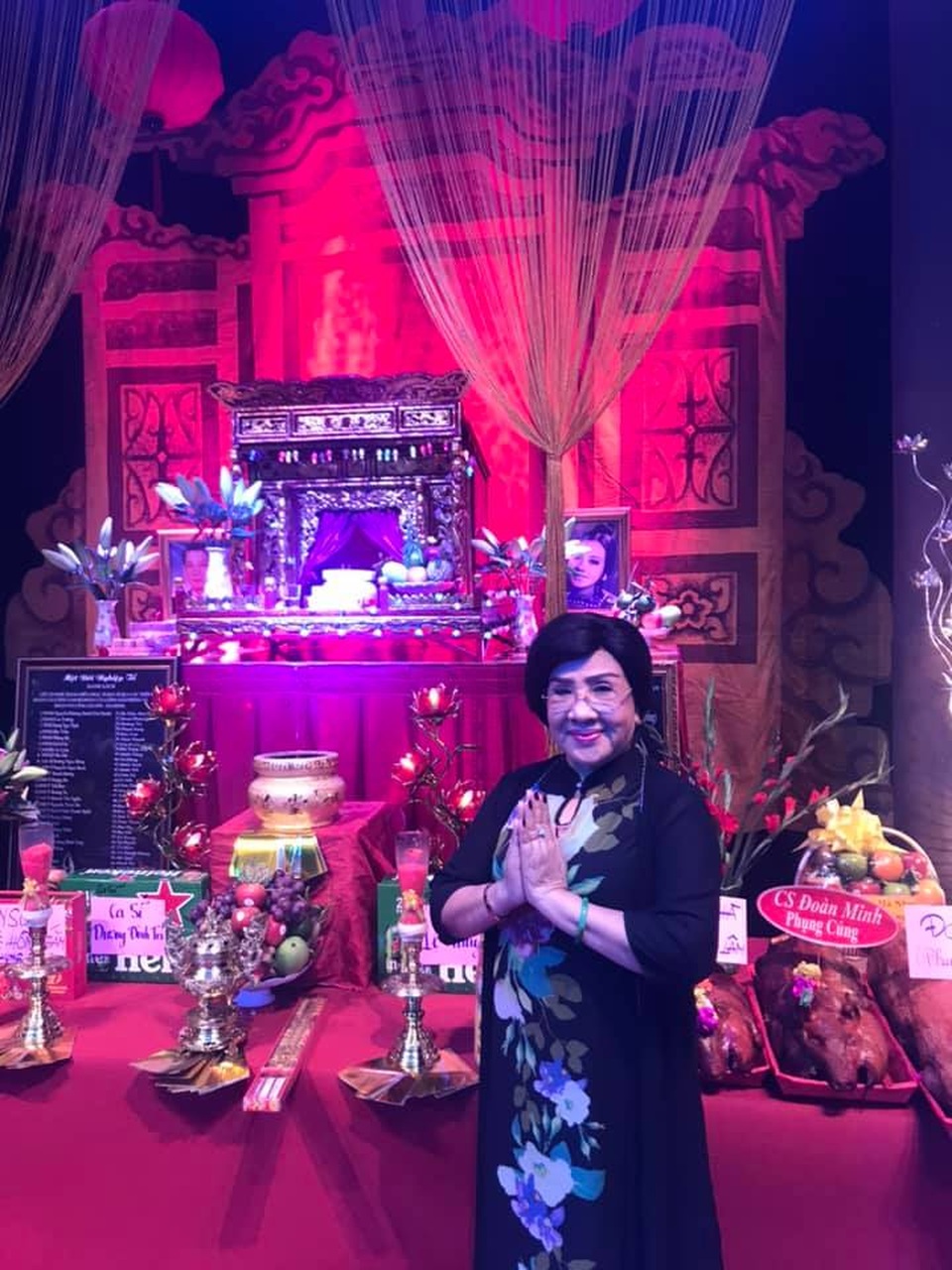 Nhiều thế hệ nghệ sĩ hai miền Nam - Bắc hội ngộ trong ngày giỗ Tổ nghề - 11 Nhiều thế hệ nghệ sĩ hai miền Nam - Bắc hội ngộ trong ngày giỗ Tổ nghề - 11