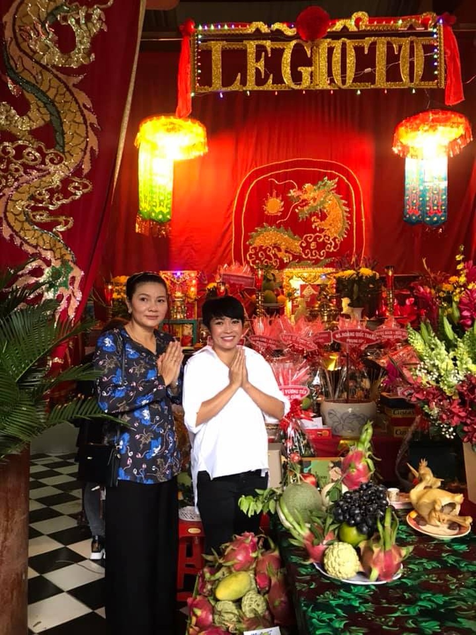 Nhiều thế hệ nghệ sĩ hai miền Nam - Bắc hội ngộ trong ngày giỗ Tổ nghề - 12 Nhiều thế hệ nghệ sĩ hai miền Nam - Bắc hội ngộ trong ngày giỗ Tổ nghề - 12