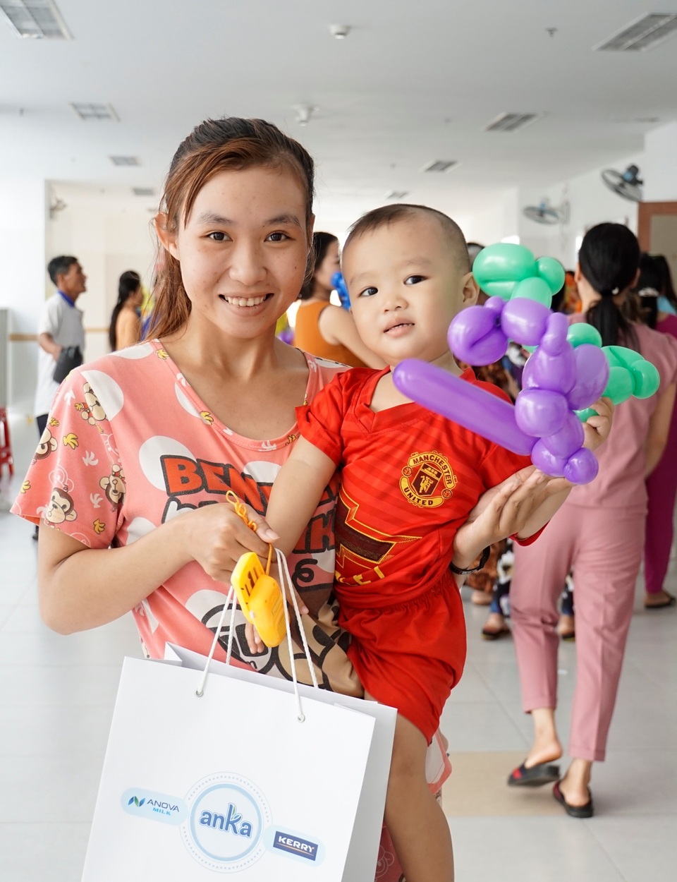Anka Milk mang Tết Trung thu đến với 5.000 bệnh nhi - 3 Anka Milk mang Tết Trung thu đến với 5.000 bệnh nhi - 3
