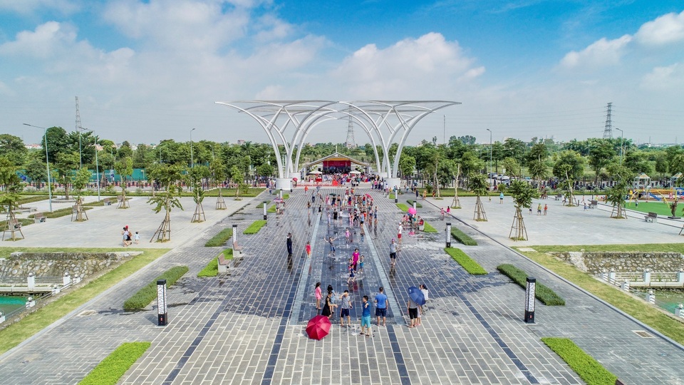 Hàng trăm khách mời và cư dân đến tham dự Lễ Khánh thành Công viên Âm nhạc - 2 Hàng trăm khách mời và cư dân đến tham dự Lễ Khánh thành Công viên Âm nhạc - 2