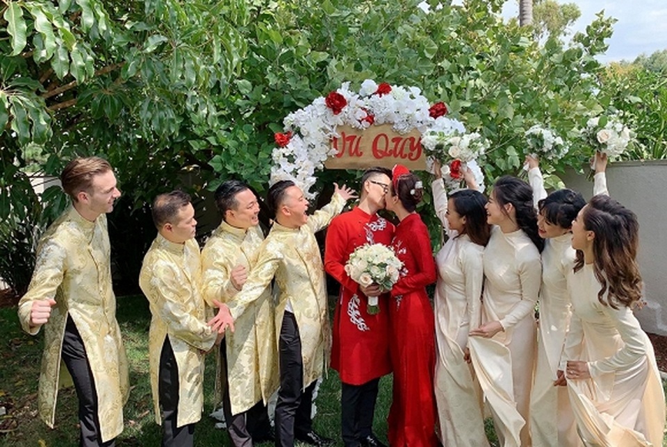 Chồng cũ của ca sĩ Nguyễn Hồng Nhung tổ chức đám cưới lần hai - 3 Chồng cũ của ca sĩ Nguyễn Hồng Nhung tổ chức đám cưới lần hai - 3