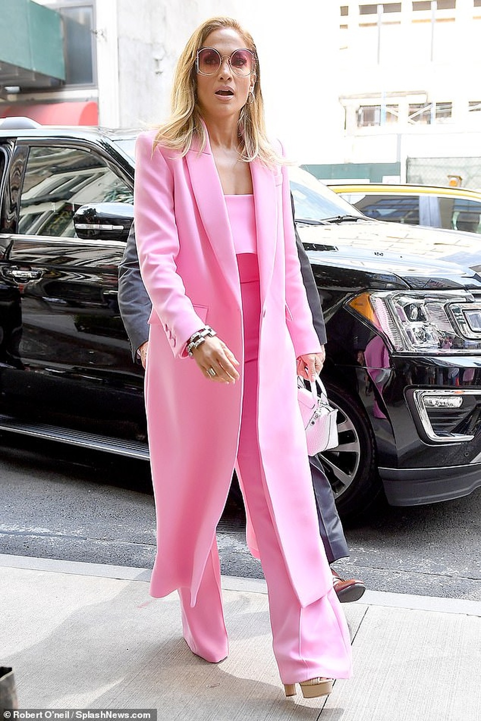 Jennifer Lopez được khen ngợi xuất sắc khi vào vai vũ nữ thoát y - 5 Jennifer Lopez được khen ngợi xuất sắc khi vào vai vũ nữ thoát y - 5