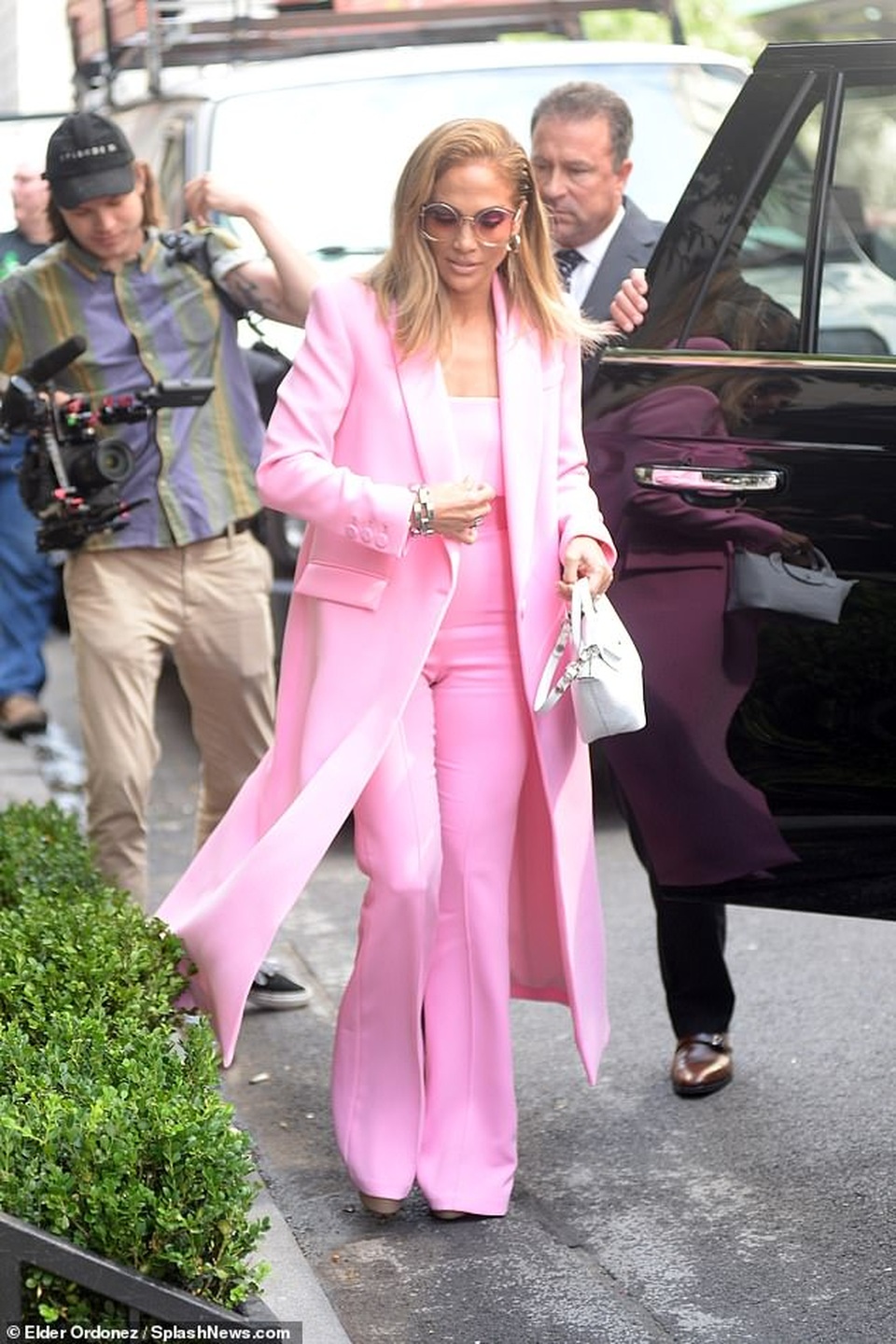 Jennifer Lopez được khen ngợi xuất sắc khi vào vai vũ nữ thoát y - 8 Jennifer Lopez được khen ngợi xuất sắc khi vào vai vũ nữ thoát y - 8