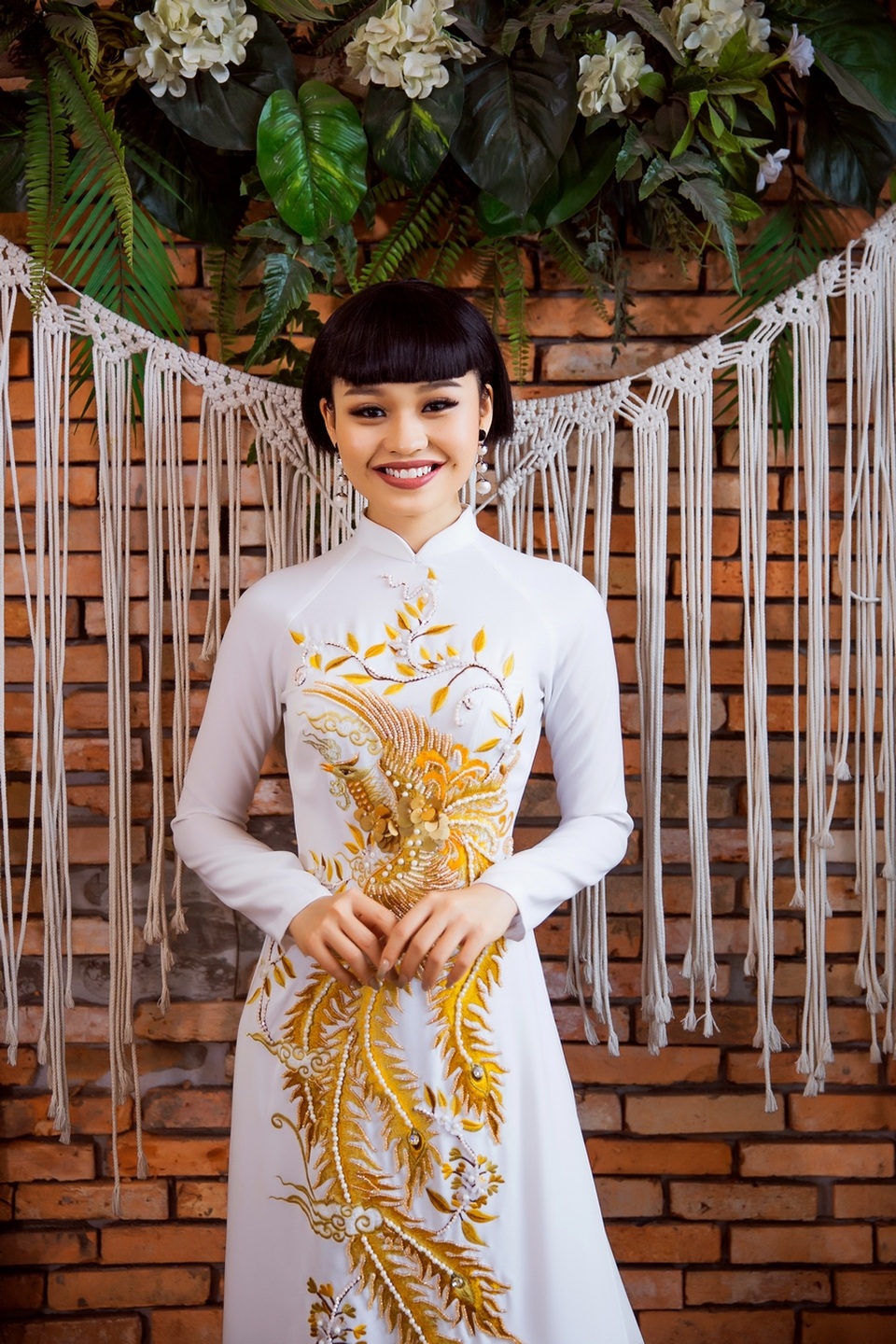 Nhan sắc con gái của danh hài nghiện “dao kéo” Lê Giang - 10 Nhan sắc con gái của danh hài nghiện “dao kéo” Lê Giang - 10