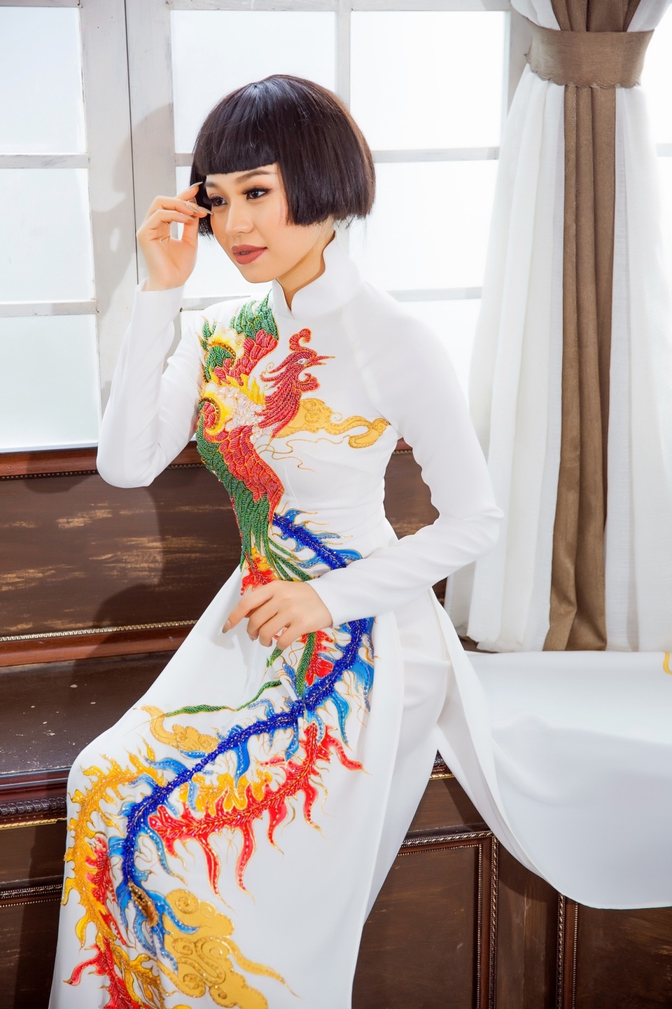 Nhan sắc con gái của danh hài nghiện “dao kéo” Lê Giang - 11 Nhan sắc con gái của danh hài nghiện “dao kéo” Lê Giang - 11