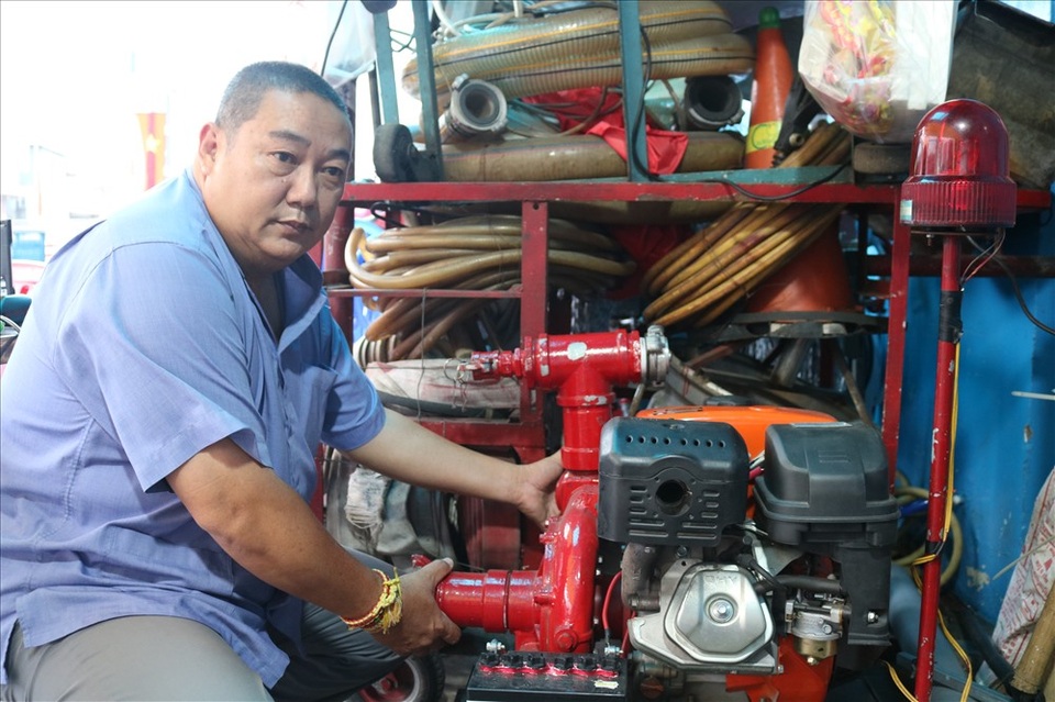 Ban bảo vệ dân phố duy nhất được trang bị áo giáp, mô tô phân khối lớn - 7 Ban bảo vệ dân phố duy nhất được trang bị áo giáp, mô tô phân khối lớn - 7