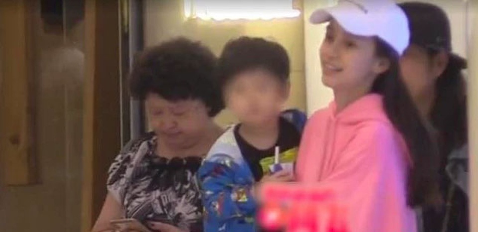 Angelababy nói gì trước tin đồn ly hôn Huỳnh Hiểu Minh - 4