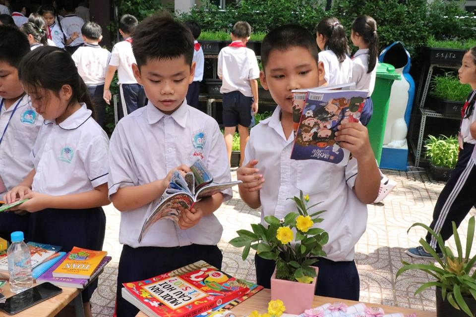 “Giúp con yêu tiếng Việt rồi mới đến việc giỏi tiếng Anh” - 2 “Giúp con yêu tiếng Việt rồi mới đến việc giỏi tiếng Anh” - 2