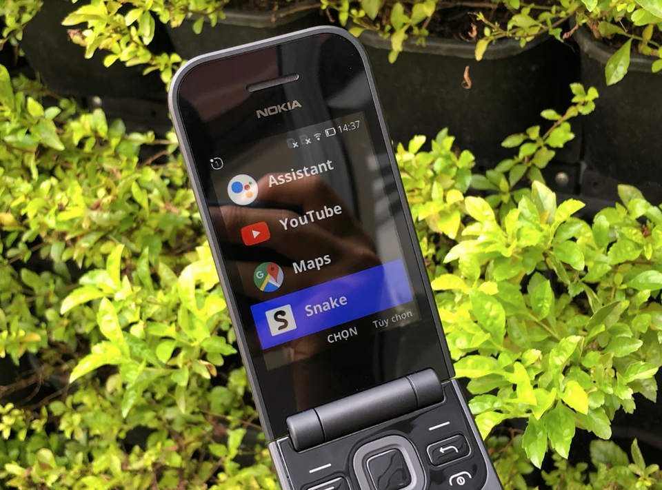 Điện thoại nắp gập đầu tiên của Nokia bán tại Việt Nam, giá 1,9 triệu đồng - 3 Điện thoại nắp gập đầu tiên của Nokia bán tại Việt Nam, giá 1,9 triệu đồng - 3