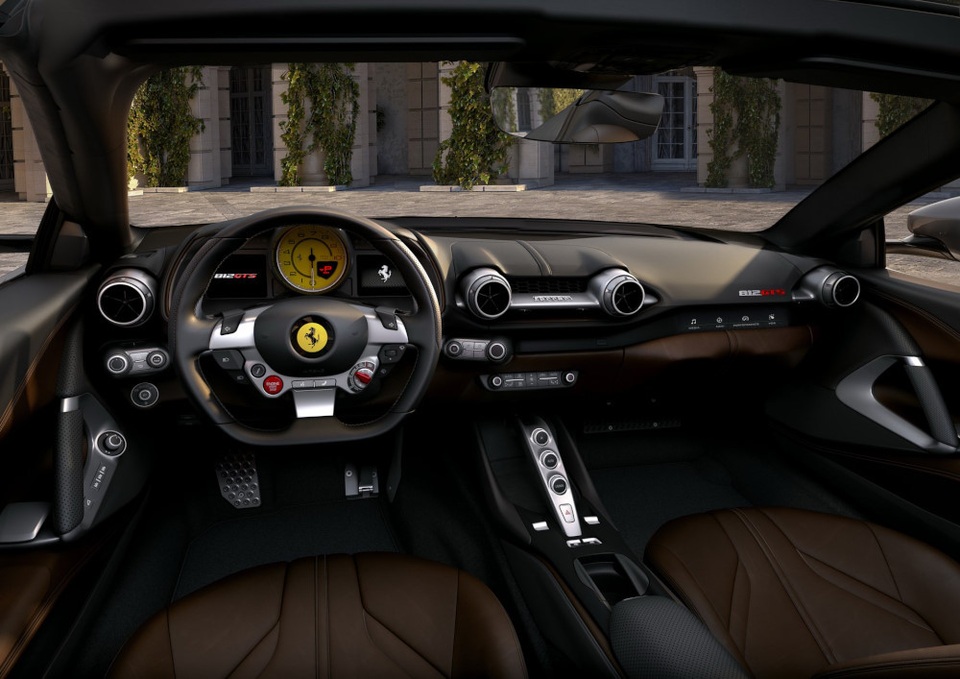 Ferrari 812 GTS - Thổi bay những giới hạn - 7 Ferrari 812 GTS - Thổi bay những giới hạn - 7