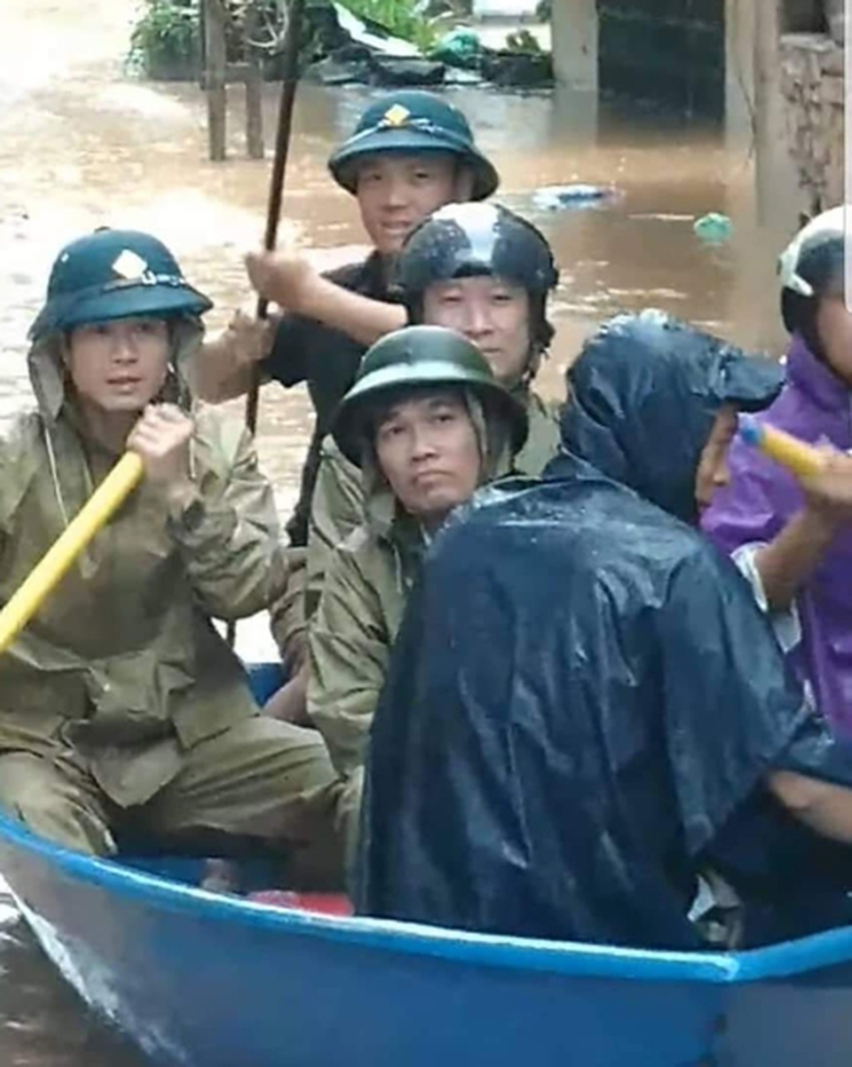 Tìm thấy thi thể nữ học sinh bị lũ cuốn trôi ở Thái Nguyên - 2 Tìm thấy thi thể nữ học sinh bị lũ cuốn trôi ở Thái Nguyên - 2