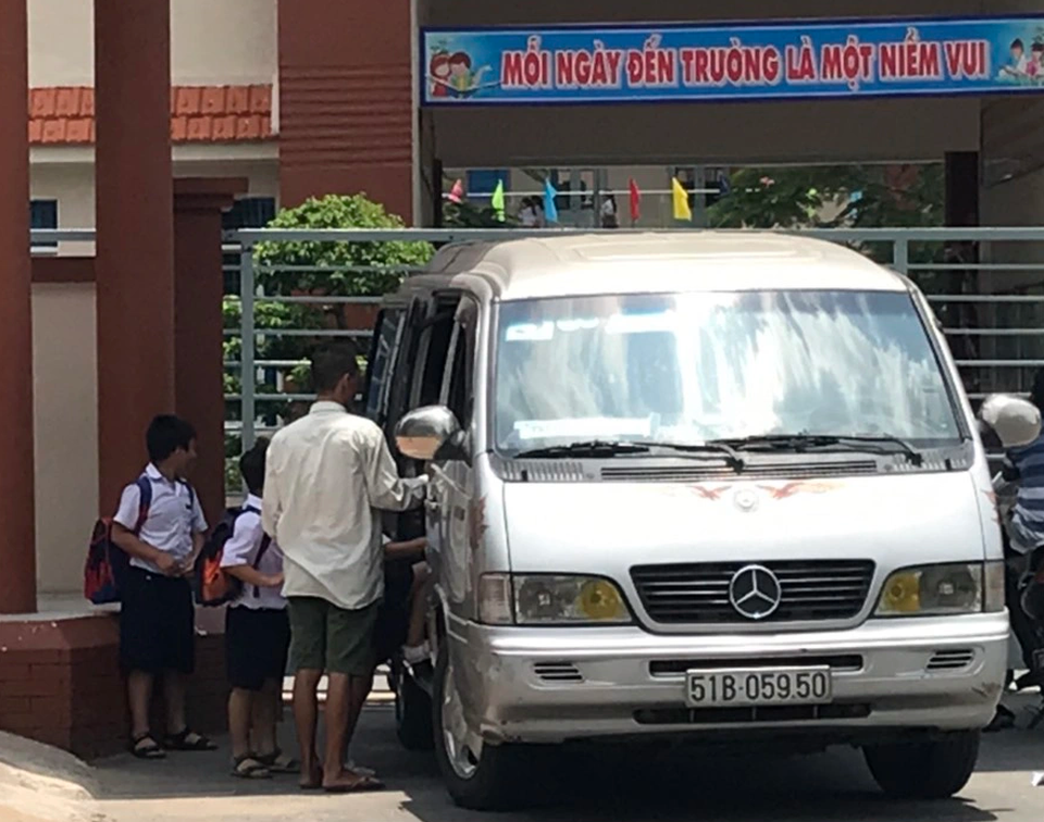 Học trò vật vã theo học buổi ngoài ở... nhà dân - 1 Học trò vật vã theo học buổi ngoài ở... nhà dân - 1