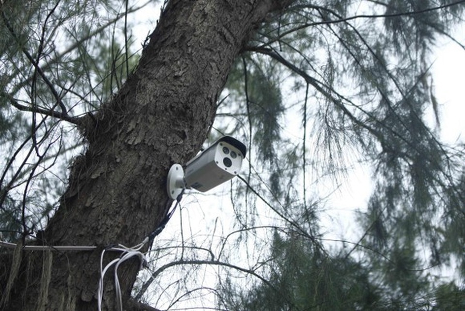 Làng biển lắp camera giám sát việc đổ rác - 2 Làng biển lắp camera giám sát việc đổ rác - 2