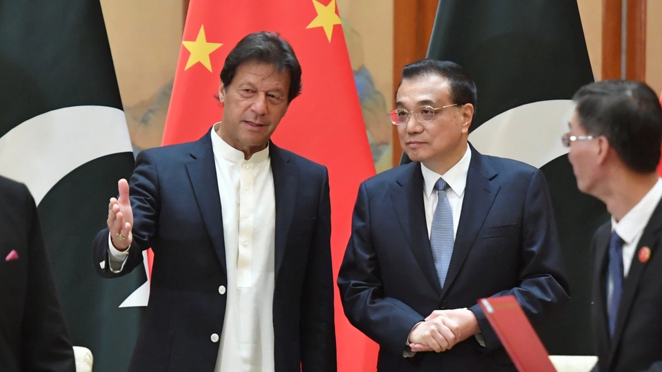 Nợ Trung Quốc chồng chất, Pakistan “hãm phanh” dự án Vành đai và Con đường - 1 Nợ Trung Quốc chồng chất, Pakistan “hãm phanh” dự án Vành đai và Con đường - 1
