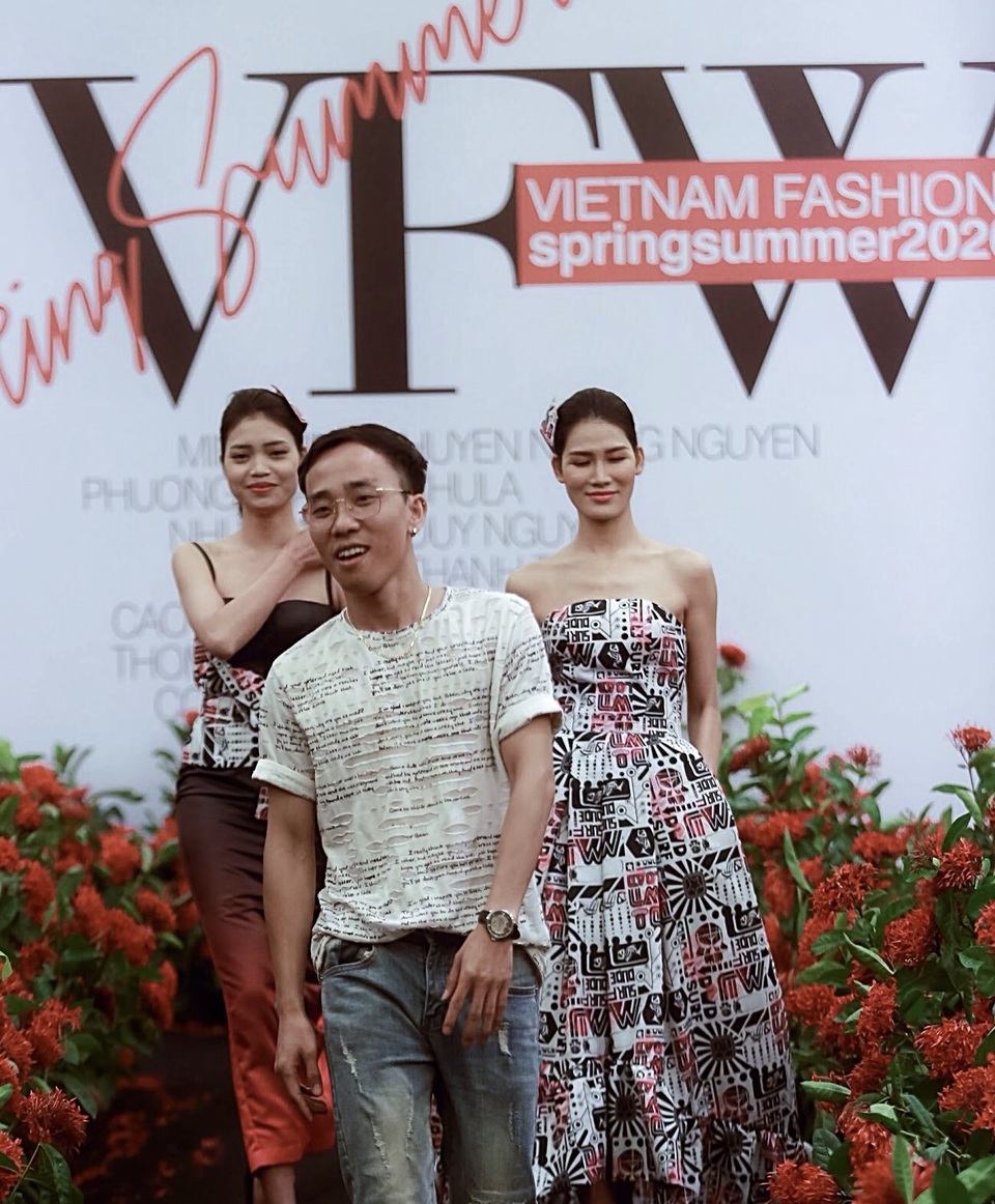 NTK Minh Hạnh: “Không thể để cho các làng nghề truyền thống chìm vào quên lãng” - 30 NTK Minh Hạnh: “Không thể để cho các làng nghề truyền thống chìm vào quên lãng” - 30
