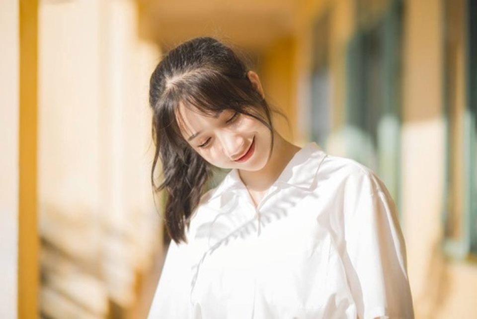 Nữ sinh tuổi 18 sở hữu sống mũi cao tự nhiên ấn tượng - 3 Nữ sinh tuổi 18 sở hữu sống mũi cao tự nhiên ấn tượng - 3