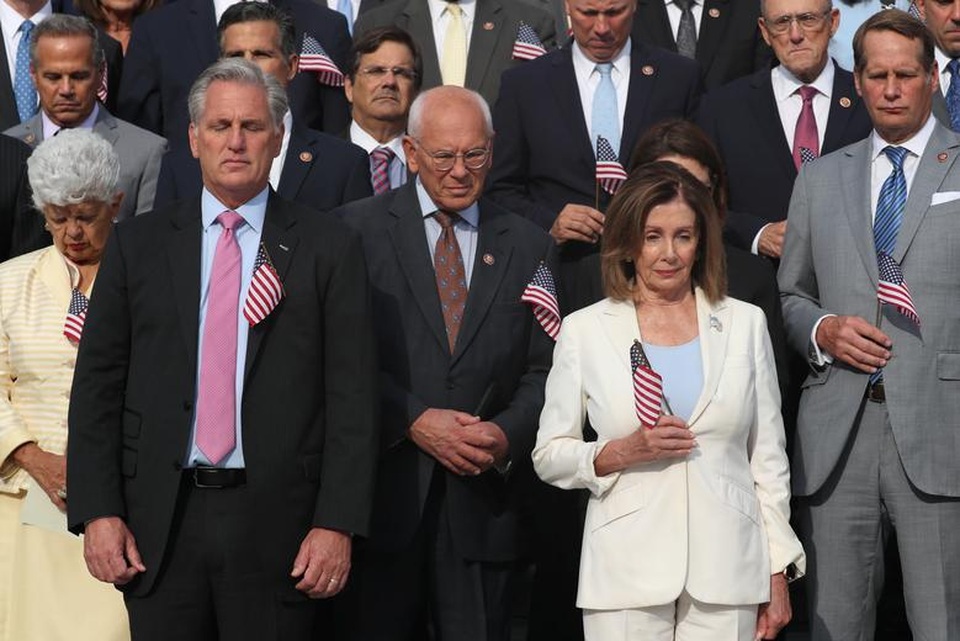 Ông Trump kể chuyện tận mắt chứng kiến máy bay lao vào tháp đôi ngày 11/9 - 11 Ông Trump kể chuyện tận mắt chứng kiến máy bay lao vào tháp đôi ngày 11/9 - 11