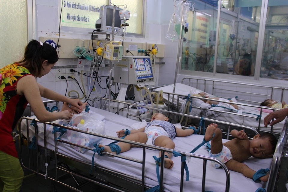 Đầu năm học mới, số trẻ mắc bệnh tay chân miệng tăng vọt - 3 Đầu năm học mới, số trẻ mắc bệnh tay chân miệng tăng vọt - 3
