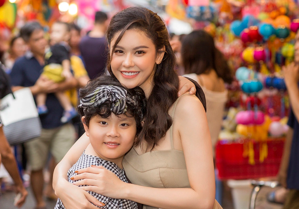 Tiết lộ đời tư sau ly hôn của dàn sao Việt đình đám - 9