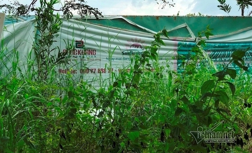 Vẻ đìu hiu, hoang tàn ở khu đô thị “ma” Nhơn Trạch - 13 Vẻ đìu hiu, hoang tàn ở khu đô thị “ma” Nhơn Trạch - 13
