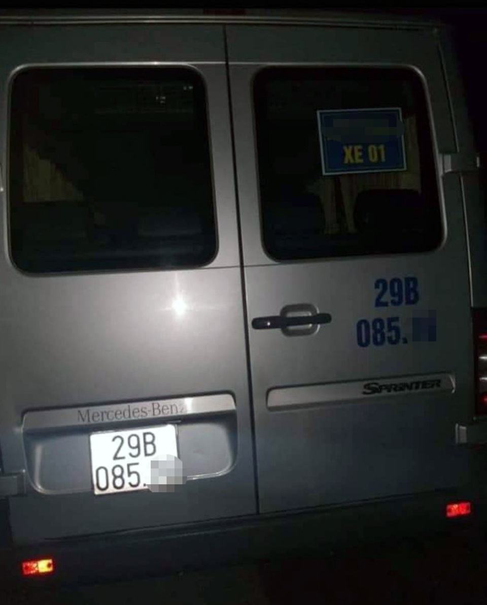 Hà Nội: Tài xế gục chết trong xe đưa đón học sinh, nghi do sốc ma túy - 1 Hà Nội: Tài xế gục chết trong xe đưa đón học sinh, nghi do sốc ma túy - 1