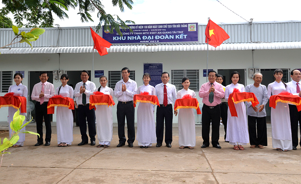 Mô hình sản xuất nông nghiệp hiệu quả ở địa phương đạt chuẩn nông thôn mới - 2 Mô hình sản xuất nông nghiệp hiệu quả ở địa phương đạt chuẩn nông thôn mới - 2