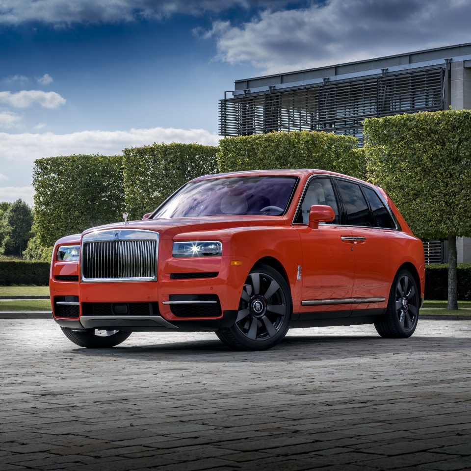 Triệu hồi xe Rolls-Royce Cullinan vì đèn hậu không đủ sáng - 1 Triệu hồi xe Rolls-Royce Cullinan vì đèn hậu không đủ sáng - 1