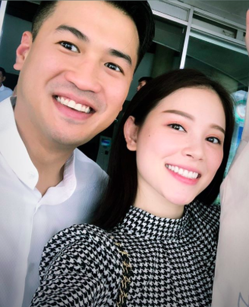 Mới công khai yêu, thiếu gia Phillip Nguyễn và Linh Rin tung ảnh ngọt lịm tim - 1 Mới công khai yêu, thiếu gia Phillip Nguyễn và Linh Rin tung ảnh ngọt lịm tim - 1