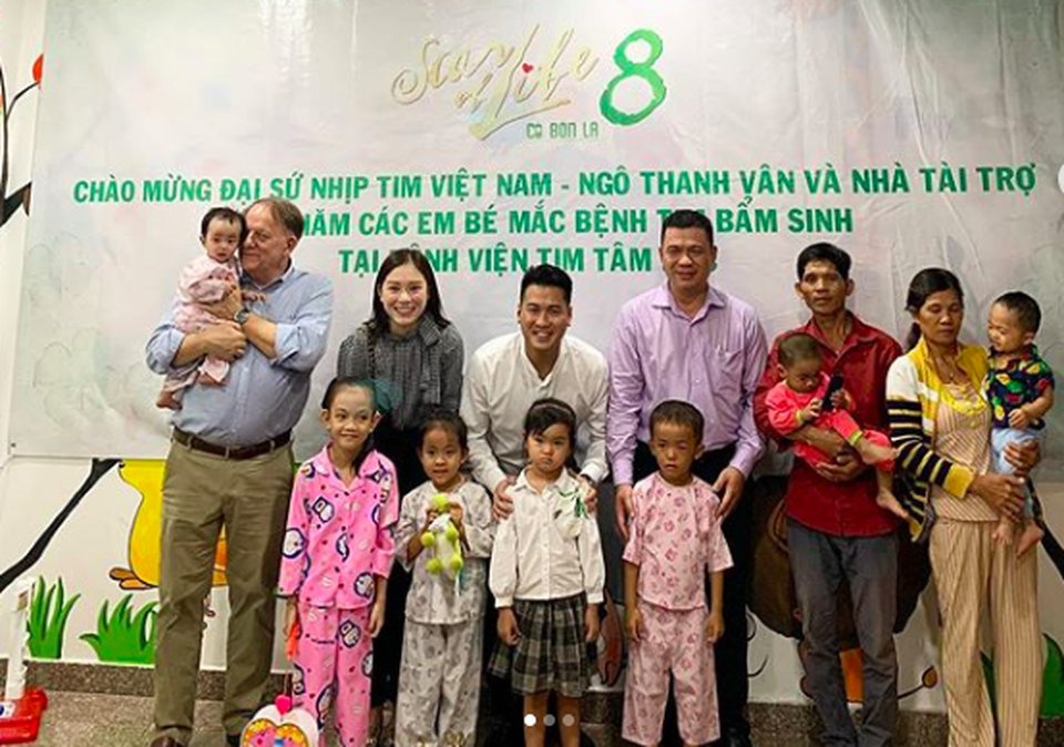 Mới công khai yêu, thiếu gia Phillip Nguyễn và Linh Rin tung ảnh ngọt lịm tim - 5 Mới công khai yêu, thiếu gia Phillip Nguyễn và Linh Rin tung ảnh ngọt lịm tim - 5