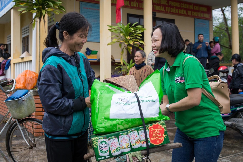 Huda sử dụng nắp lon mới thân thiện với môi trường - 2 Huda sử dụng nắp lon mới thân thiện với môi trường - 2