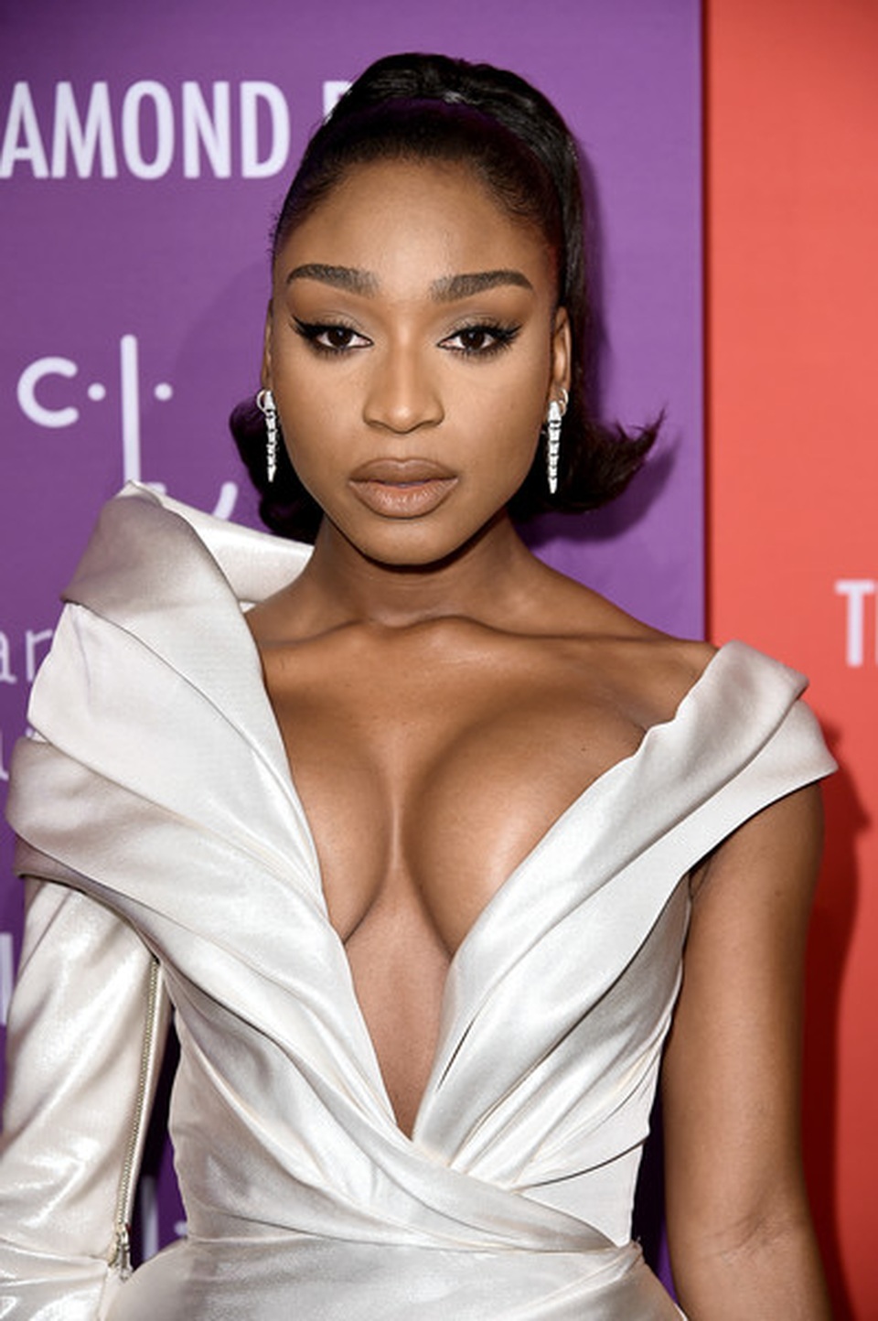 Normani khoe ngực táo bạo - 6 Normani khoe ngực táo bạo - 6
