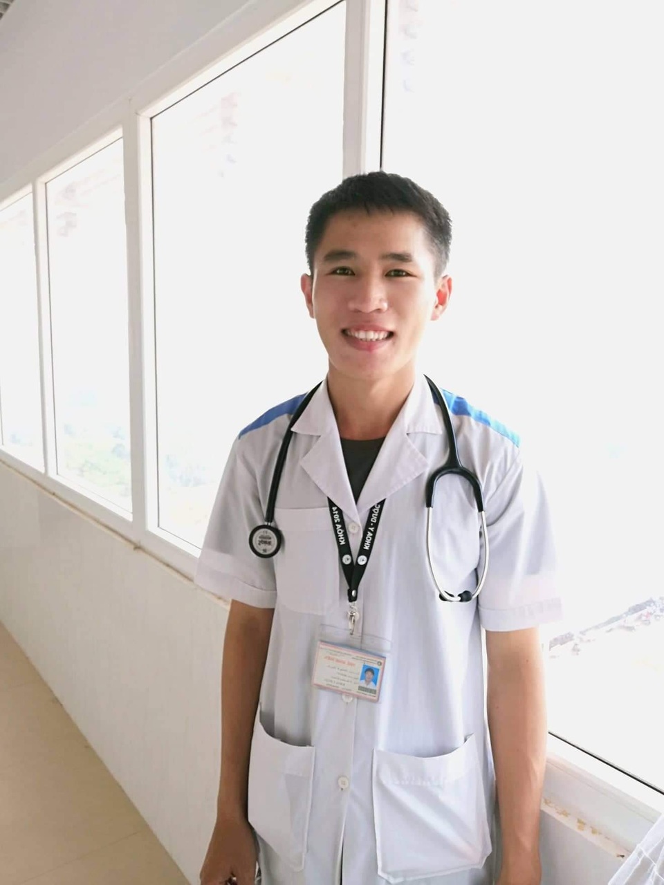 Chàng SV dân tộc K’ho: “Vinh dự được kết nạp Đảng, em thấy mình càng phải ý thức hơn” - 1 Chàng SV dân tộc K’ho: “Vinh dự được kết nạp Đảng, em thấy mình càng phải ý thức hơn” - 1
