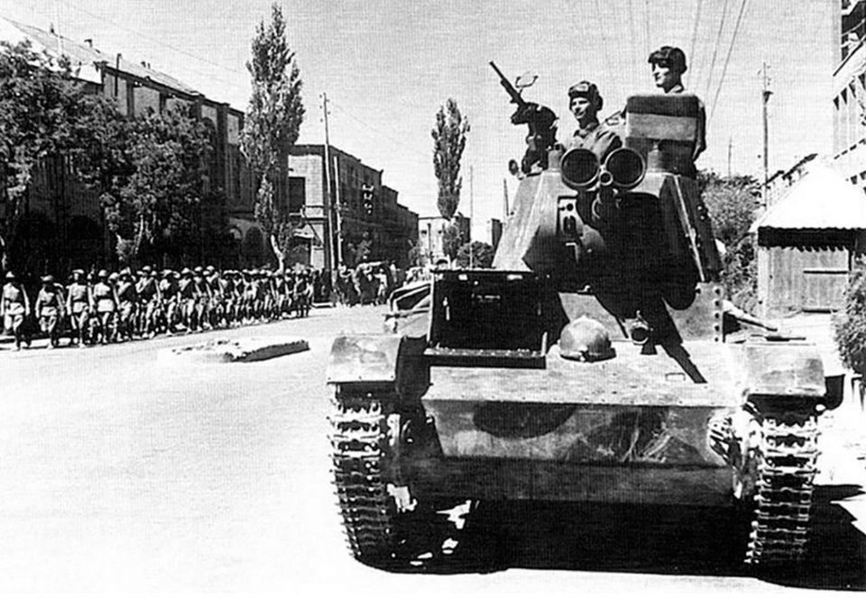 Liên Xô đã tìm cách sáp nhập Iran như thế nào - 2 Liên Xô đã tìm cách sáp nhập Iran như thế nào - 2