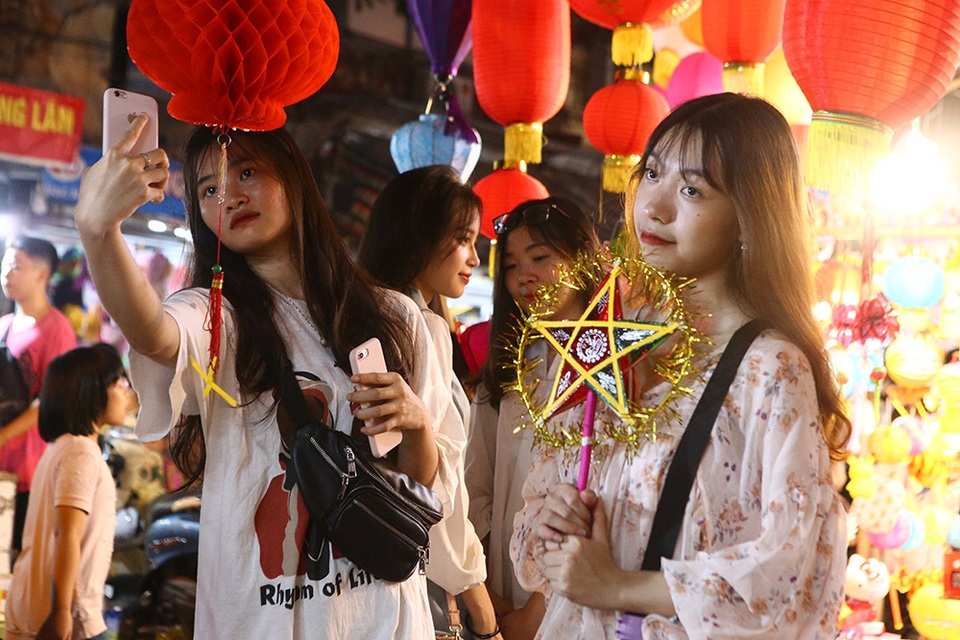 Đi chơi chợ đêm Rằm Trung thu - 4 Đi chơi chợ đêm Rằm Trung thu - 4