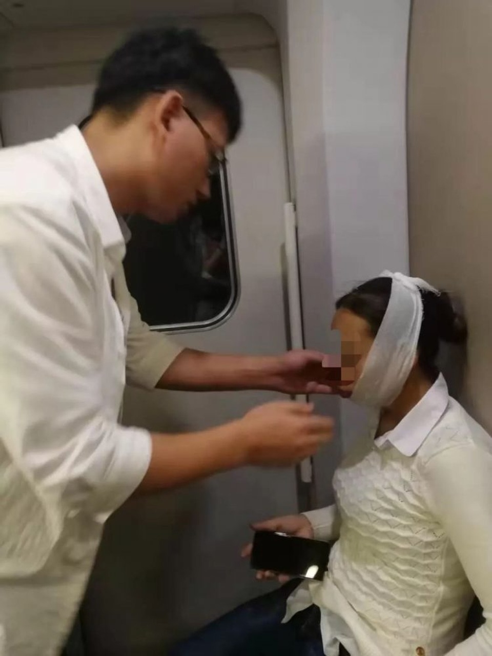 Cười sái quai hàm là có thật - 2 Cười sái quai hàm là có thật - 2