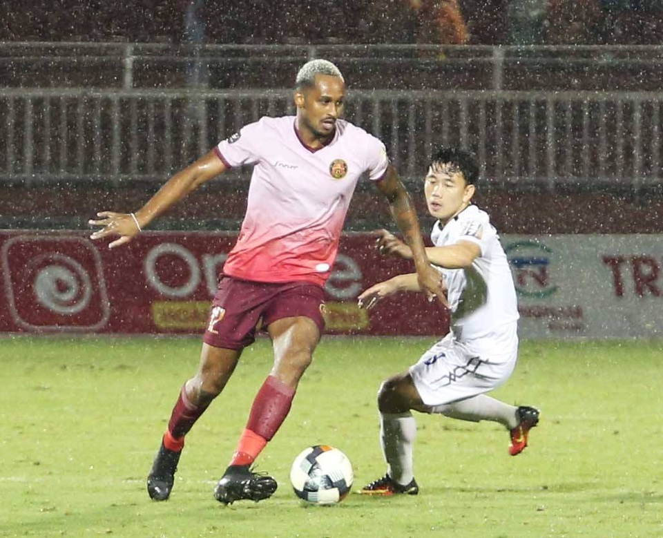 Thua Sài Gòn FC, HA Gia Lai rơi vào tình trạng báo động đỏ - 3 Thua Sài Gòn FC, HA Gia Lai rơi vào tình trạng báo động đỏ - 3