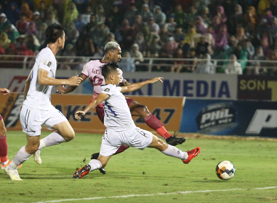 Thua Sài Gòn FC, HA Gia Lai rơi vào tình trạng báo động đỏ - 6 Thua Sài Gòn FC, HA Gia Lai rơi vào tình trạng báo động đỏ - 6
