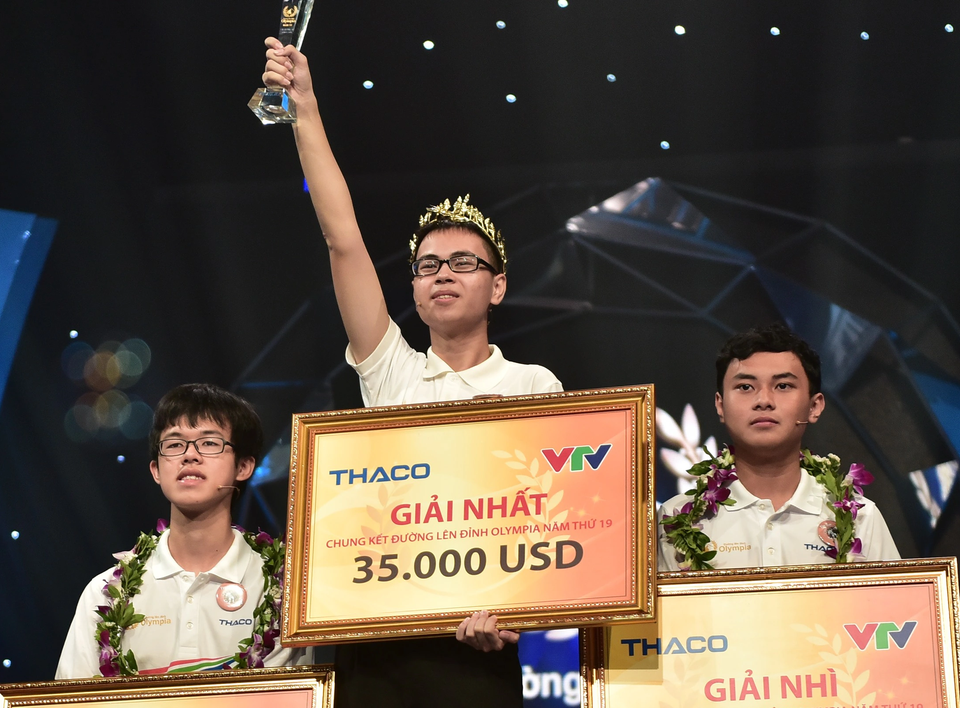 Nhà vô địch Olympia 19 dành vinh quang cho người chị gái đã khuất - 2 Nhà vô địch Olympia 19 dành vinh quang cho người chị gái đã khuất - 2