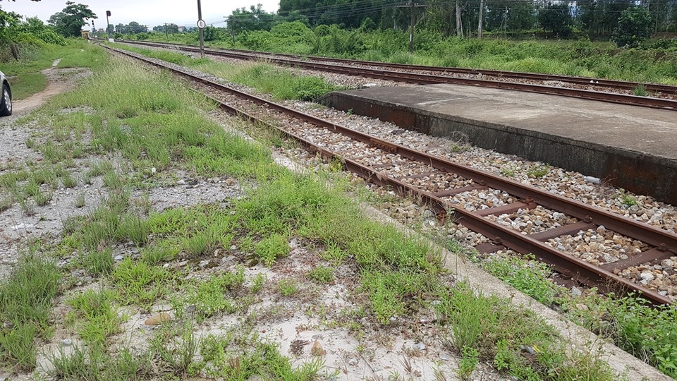 Công trình của Bộ Chỉ huy Quân sự tỉnh Thừa Thiên Huế gây ngập lụt đường sắt Bắc Nam! - 8 Công trình của Bộ Chỉ huy Quân sự tỉnh Thừa Thiên Huế gây ngập lụt đường sắt Bắc Nam! - 8