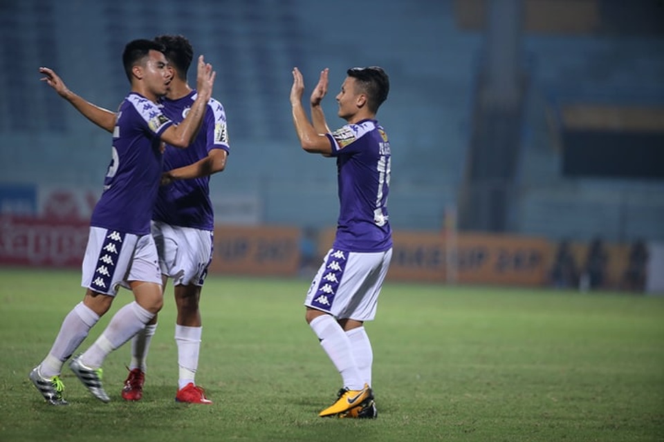 Quang Hải lập cú đúp, CLB Hà Nội lội ngược dòng thắng CLB Viettel - 4 Quang Hải lập cú đúp, CLB Hà Nội lội ngược dòng thắng CLB Viettel - 4