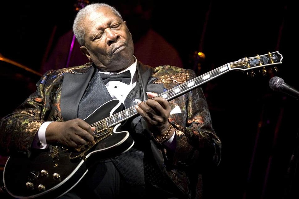 Google Doodle vinh danh “ông hoàng nhạc blues” B.B.King - 1
