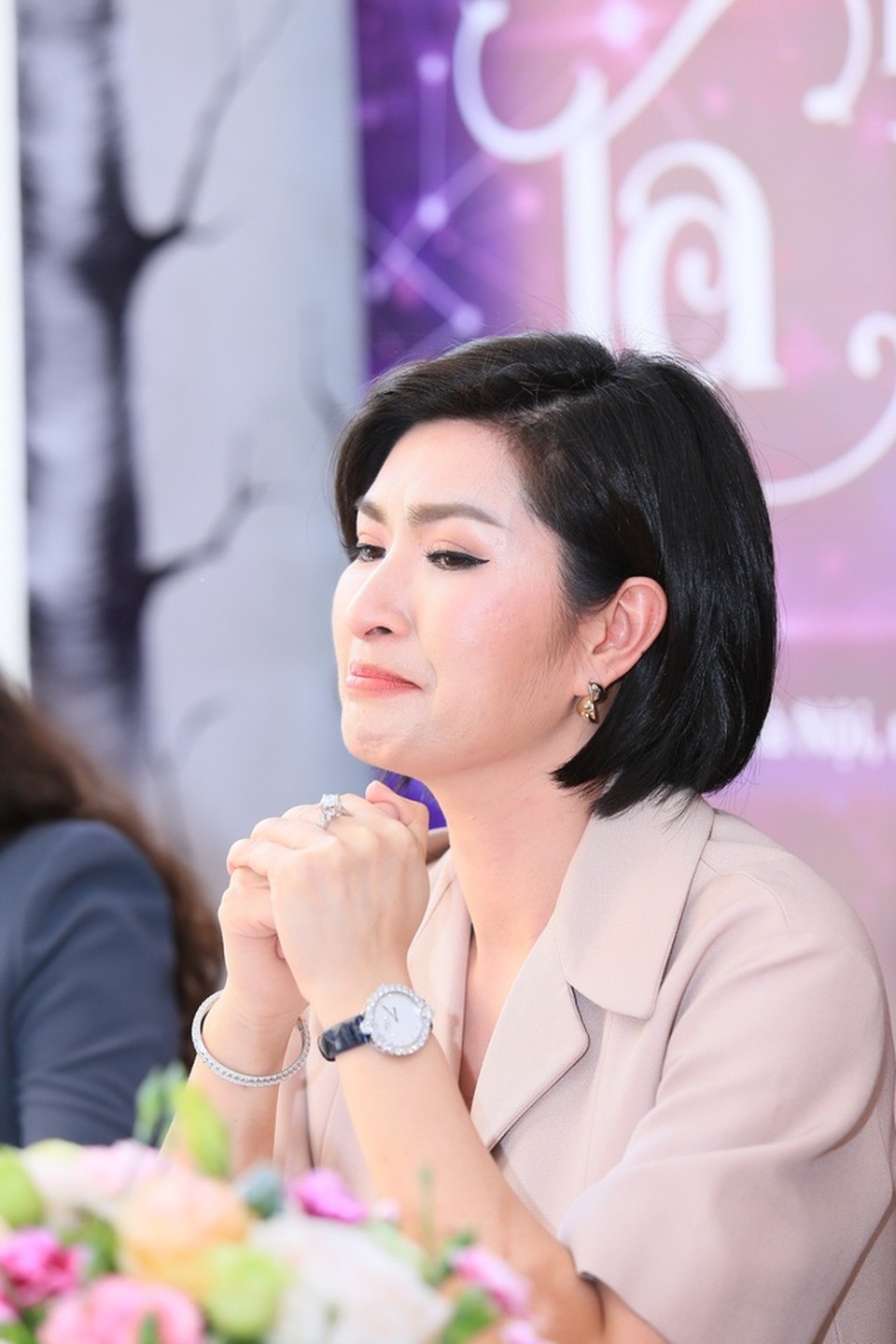 Nguyễn Hồng Nhung chia tay bạn trai Việt kiều sau 4 năm chung sống - 1