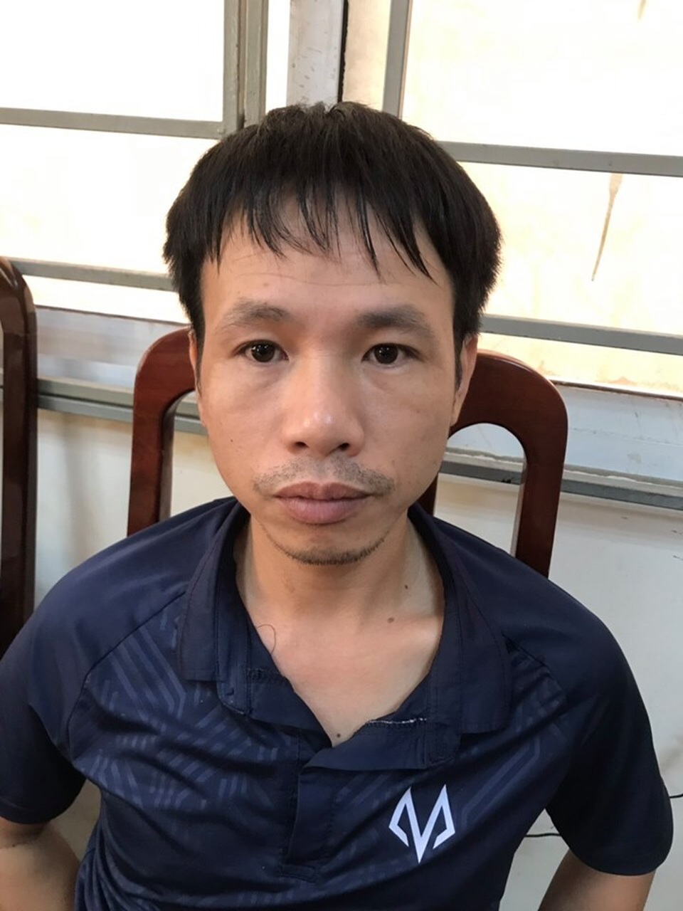 Vụ bắn pháo sáng trên sân Hàng Đẫy: Xác định danh tính 2 nghi phạm - 1 Vụ bắn pháo sáng trên sân Hàng Đẫy: Xác định danh tính 2 nghi phạm - 1