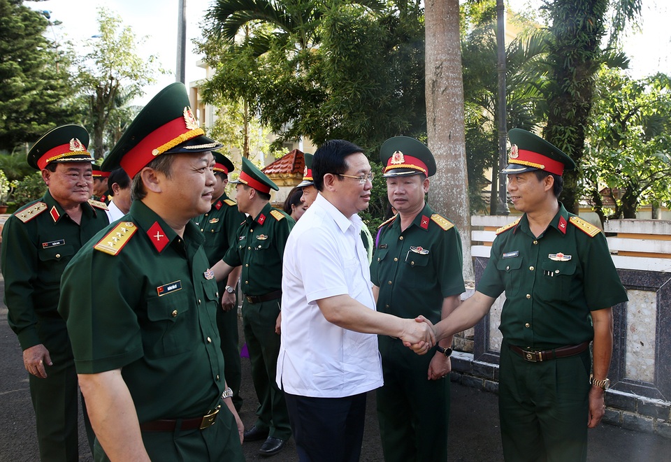 Bộ Quốc phòng sẽ thành lập thêm các đoàn kinh tế - 1 Bộ Quốc phòng sẽ thành lập thêm các đoàn kinh tế - 1