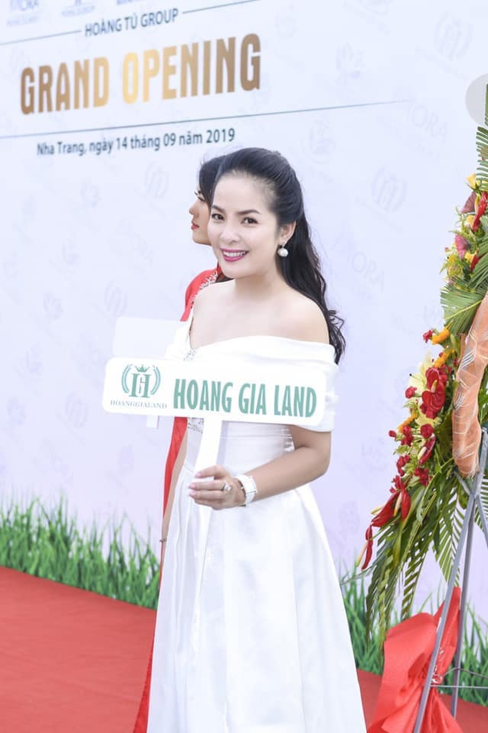 CEO Hoàng Thanh Tú khai trương sàn giao dịch lớn tại Nha Trang - 1 CEO Hoàng Thanh Tú khai trương sàn giao dịch lớn tại Nha Trang - 1